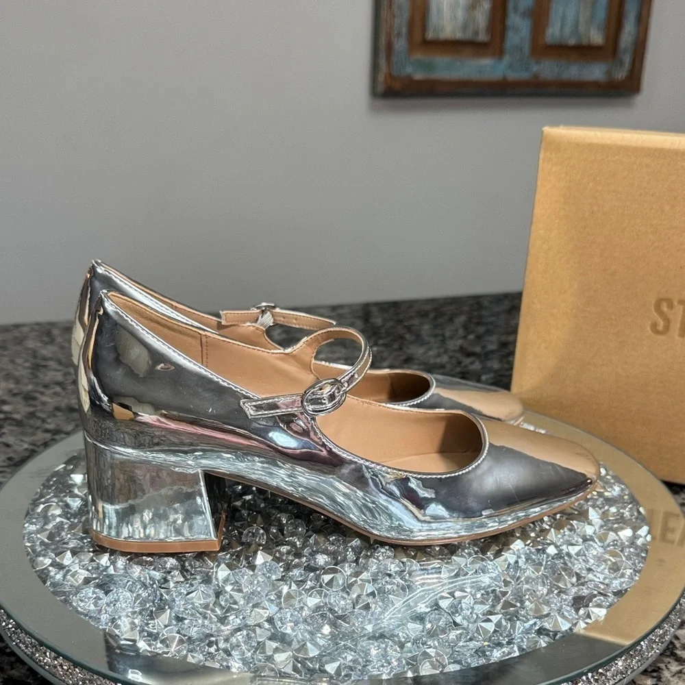 Steve Madden new box